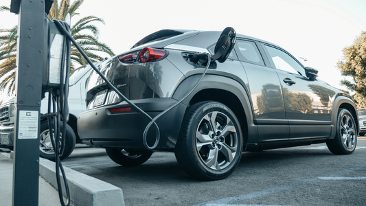 Hybrids and EVs at End of Life: Why the Battery Changes Everything